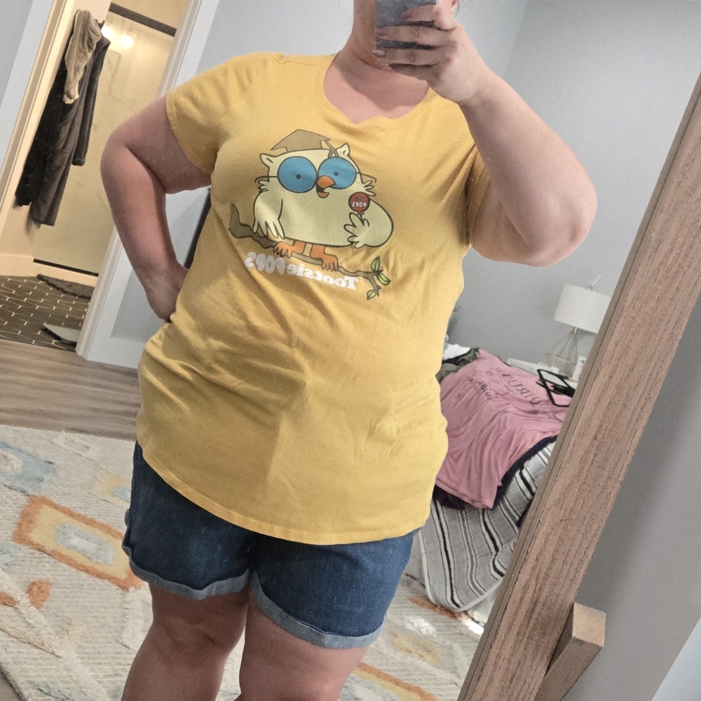 🌟 59. Torrid Graphic Tee - Picture 2 of 3